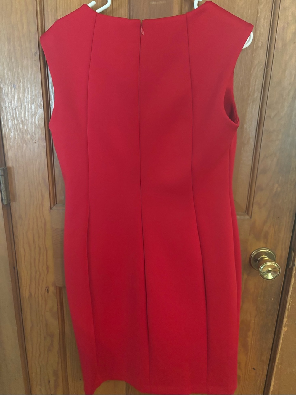 NWOT Calvin Klein Red Sleeveless Sheath Dress Gold Grommet Neckline size 12 - Picture 5 of 8